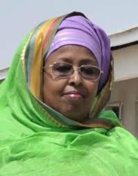 Khadiijo Diiriye waa tanaasushay waxa ayna sheegtay ineey u tanaasushay  xildhibaan Caana-Nuug