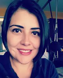 Feliz inicio de semana, en cabina su amiga Karen Gutiérrez presentando  Compañeros de Musical 🎶🎧🎶 Reportes de sintonía 👇