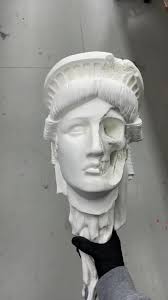 Exploring the Symbolism of Lady Liberty Through Art