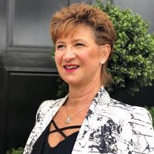 Irene Gott's Instagram, Twitter & Facebook