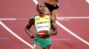 In 56,14 sekunden führt der franzose leon marchand das feld an nach als sechster wendet henning bei 200m in 1:51,86 minuten. Xziqrxigsgicgm