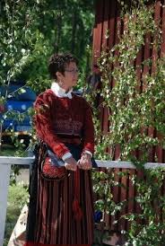 Jarvsodrakt Folk Stickat Textiler