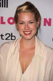 Laura Ramsey She Is Best Known For Her Roles As Olivia In 2006 S She S The Man Stacy In The 200 Celebrity Makeup Looks Meaningful Beauty Sublime Beauty