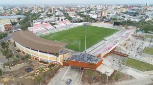 It has a capacity of 20,000 spectators. Galeria De Estadio Romelio Martinez El Equipo Mazzanti 24