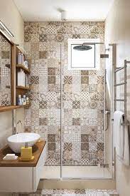 Elemente de decor in relief, dimensiunea 25x25; 11 Design Baie Moderna Cu Cabina De Dus Si Gresie Si Faianta Patchwork Maro Small Bathroom Remodel Designs Bathroom Design Small Bathroom Remodel Designs