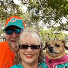 How to trim a chiweenie's nails safely and effectively?