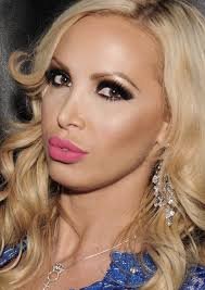 File:Nikki Benz, 2014 (cropped).jpg - Wikimedia Commons