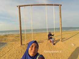 Di kesempatan ini, kami akan mengajak anda untuk menengok beberapa tempat wisata alam di semarang yang bisa anda kunjungi. Scenic View Of Pulau Kekabu Marang Sesuai Untuk Beriadah Husniey Husain