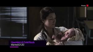 Nella cittadina di cold rock, classico paesino formato da quattro case e un forno dell' entroterra americano, si registra la scomparsa di numerosi bambini. Rai4 I Bambini Di Cold Rock Martedi Alle 21 20 In