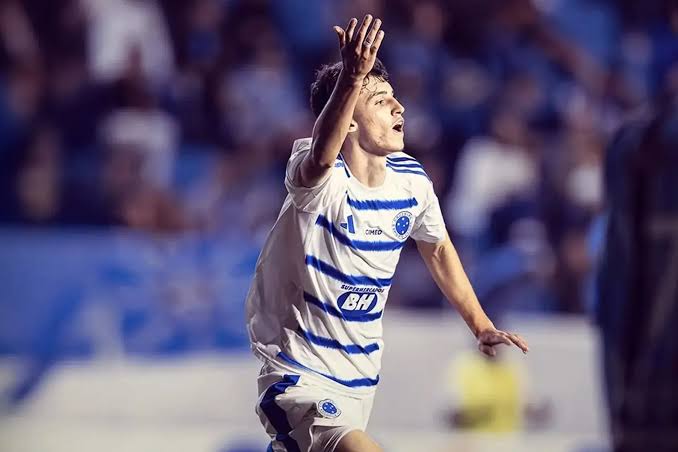 European Giants Tracking Cruzeiro Talent Eduardo Pape — Tribuna.com