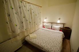 Se face prin statia cfr orastie, aflata la 1,5 km distanta de arsenal park. Pensiune Turistica Jorja Bewertungen Fotos Orastie Rumanien Tripadvisor