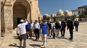 اليوم السابع من عيد الفصح اليهودي. Avbnp3eyyglezm