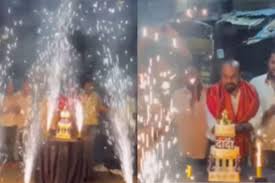 राष्ट्रवादीच्या नेत्याला रस्त्यावर केक कापणे पडले महागात; पुणे पोलिसांची मोठी कारवाई
