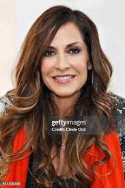 92 Anna Vissi Photos & High Res Pictures