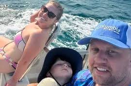 Marathon runner training with fridge