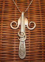 Love The Look Of This Diy Jewelry Check It Out Some Great Ideas On This Site Fork Jewelry Silverware Jewelry Jewelry Crafts