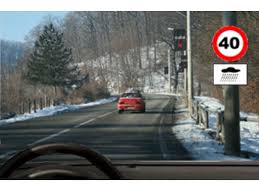 A) 130 km/h pe autostrazi , 100km/h pe drumurile expres sau nationale europene (e) si 90 km/h pe celelalte categorii de drumuri , pentru autovehiculele din categoria a si b. Departament Lapte Avocat Cu Ce Viteza Vezi Putea Circula Daca Sunteti La Volan Lmvdesigns Com