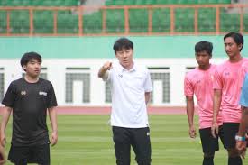 Pelatih timnas indonesia itu memboyong 28 pemain ke dubai, uni emirat arab (uea). Assets Skor Id Crop 0x0 0x0 X Photo 2020 01 13