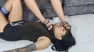 Perra colombiana sumisa - Mia Montielth watch online