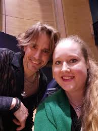 Ikväll började nya säsongen av "Idol", så jag fortsätter med min lilla  resumé av talangsåpans historia i Sverige och idag blir det om programmet  som startade allt egentligen. **DEL 2: POPSTARS** I