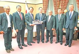 Foreign minister of foreign affairs <—> malaysian foreign minister. International Investors Confident In Malaysia S Economic Potential