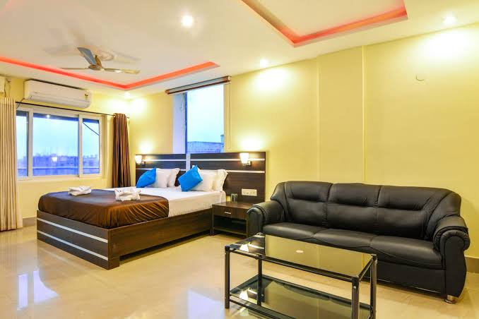 Kakkson Hotels Modern Rooms