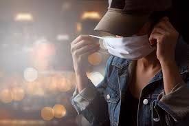 Welche themen gibt es bei unter uns online zu sehen? Corona Aktuell Warum Es Plotzlich So Viele Zivile Ordnungshuter Unter Uns Gibt Brigitte De