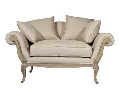 Il joue la carte de la fonctionnalité sans mettre de côté le style et le confort. Canape Love Seat 1 5 Places En Chene Et Lin Naturel Marquise