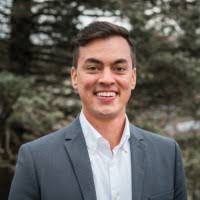 Kim Tyrrell's Instagram, Twitter & Facebook