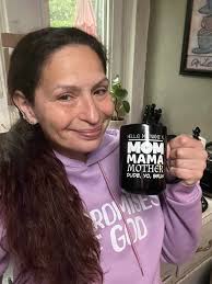 Happy Monday!!! I just realized I have 19 days of summer left and alot to  gather yet lol!!!! How many days until you go back yo school???