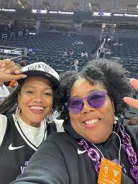 One more follow up to the SF Pioneers event yesterday, since these players  will be honored tonight at the Valkyries game. Lmk if you can't access this  and I'll put a gift