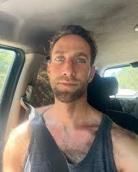 Scott Haber's Instagram, Twitter & Facebook