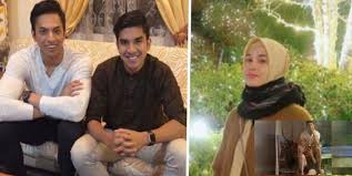 Sejak kebelakangan ini, emma atau nama sebenar fatimah rohani ismail, 27, dilihat menjalinkan hubungan baik dengan jejaka berusia 30 tahun itu. Ya Lelaki Dalam Kedua Dua Gambar Adalah Saya Tetapi Wanita Itu Syed Abdullah Tampil Jelas Gadis Gambar Panas Suara Viral Malaysia
