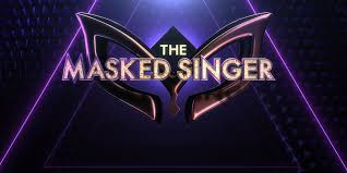 The premiere of the masked singer brasilon globe stirred up social networks and one of the moments that most caught the public's attention was a faux pa committed by the actress taís araújo, one of the judges of the attraction presented by ivete sangalo.in the show, celebrities performing in costume and the mission of the judges is to find out who is behind the character. Sucesso Internacional The Masked Singer Chegara Ao Brasil Em Breve