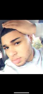 Playing dead by daylight with discord