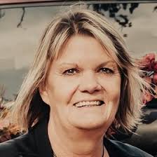 Sharon Stolz (shastolz)