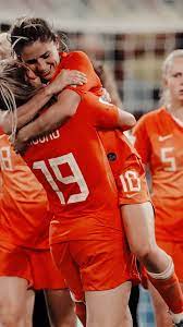 Просмотрите свежий пост @wwcgraphics в tumblr на тему oranjeleeuwinnen. 240 Damesvoetbal Ek2017 Wk2019 Ideas In 2021 Womens Football Womens Soccer Female Football Player