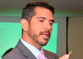 Passionate about web development and entrepreneurship. Bruno Lima Class Symposium