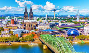 Keulen is een van de grootste steden in duitsland. Cologne Koln Germany City Guide For Expats