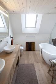 Holz Im Badezimmer Bild 13 Badezimmer Gestalten Badezimmer Innenausstattung Badezimmer Landhaus