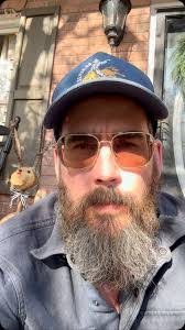 Derek Ervin's Instagram, Twitter & Facebook