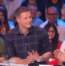 Nouvelle tête du paf, matthieu delormeau débarque dans la finance, diplôme de management en poche, mais se lasse vite du monde des affaires et se tourne petit à petit vers les médias. Matthieu Delormeau Quelle Est Son Orientation Sexuelle