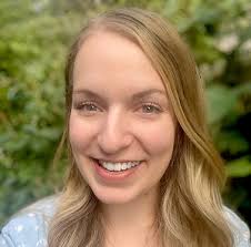 Carolyn Rowell's Instagram, Twitter & Facebook