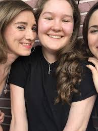 Amie Rowe's Instagram, Twitter & Facebook