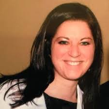 Laura Lemay's Instagram, Twitter & Facebook