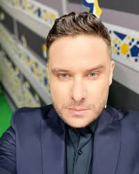 Hoy en Paraguay me preguntaron qué tan peligroso sería Bolívar sin altura.  Les recordé el 0-4 que imprimió la academia en la última visita a Cerro. Adrian  Moll y yo relatamos el