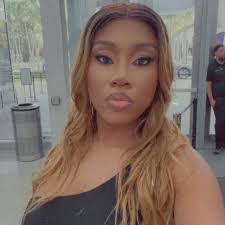 Whitney Schulz's Instagram, Twitter & Facebook