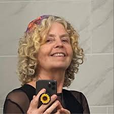 Is it okay to use stainless steel spatulas