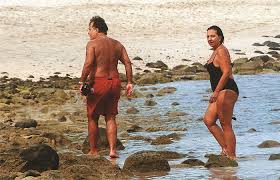 Mas você já parou pra pensar como v. Tony Ramos Curte Ferias De Bermudao Em Fernando De Noronha O Fuxico