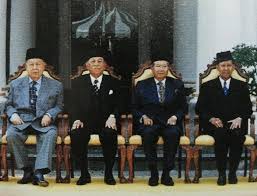 Kampung ladang, kuala terengganu adresinde yer almaktadır. Warisan Raja Permaisuri Melayu Almarhum Sultan Mahmud Al Muktafi Billah Shah